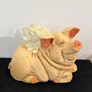 Telle M. Stein When Pigs Get Wings 2005 Art Decor Hog Figurine (Resin)